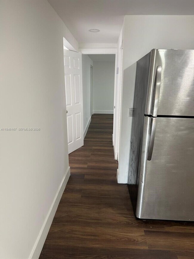 Building Photo - 13361 SW 9th Ct