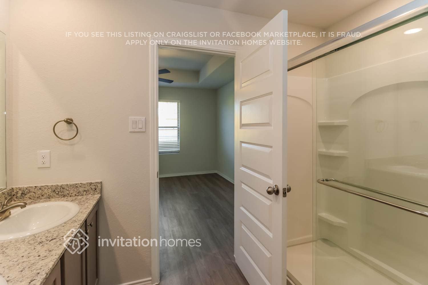 Building Photo - 10738 Sunlit St