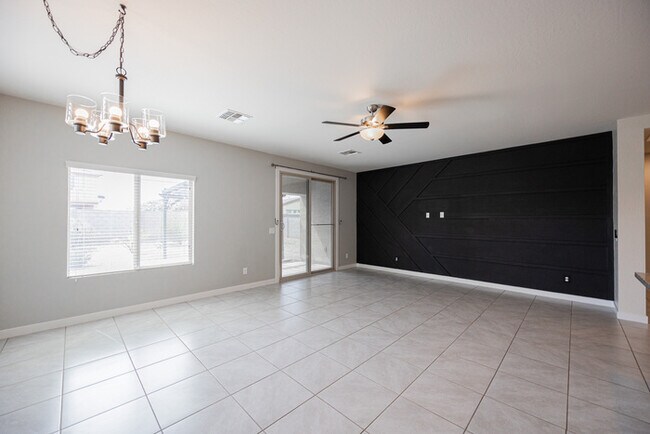 Building Photo - 42381 W Mira Ct