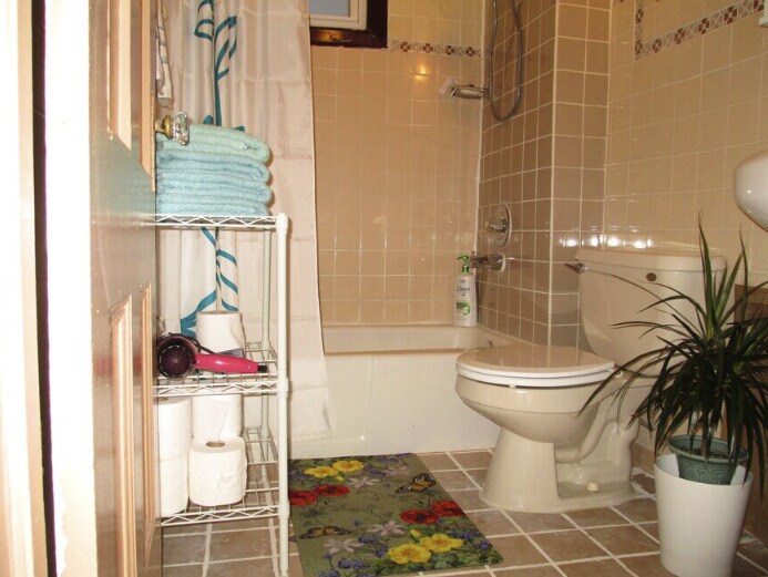 Building Photo - 855 Pavonia Ave