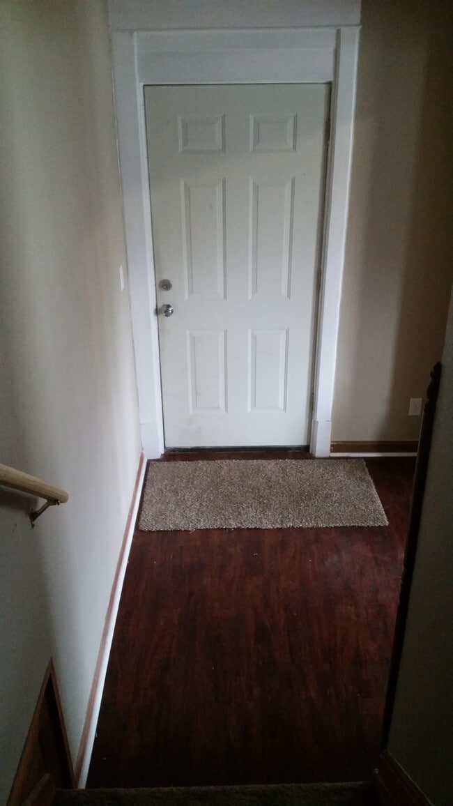 Building Photo - 109 Leland Ave