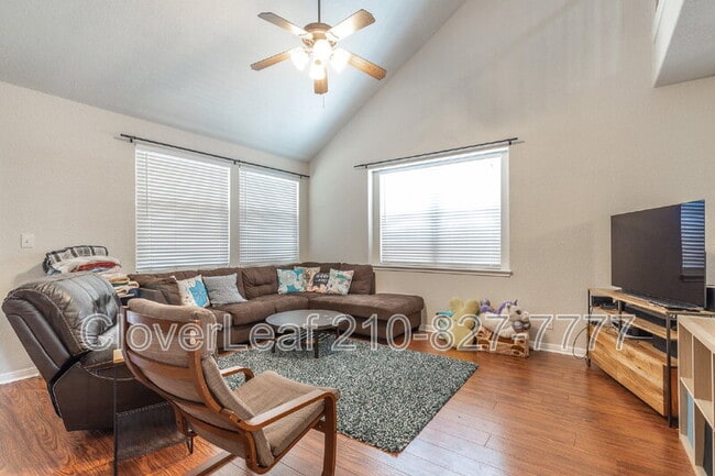 Building Photo - 551 Ginsberg Dr
