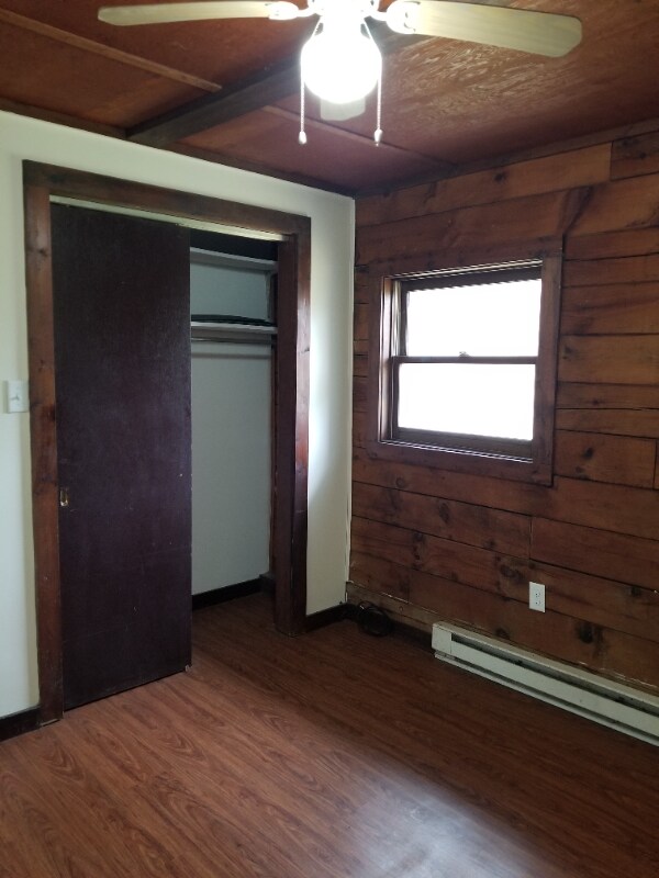 Building Photo - 204 Sellersville Dr