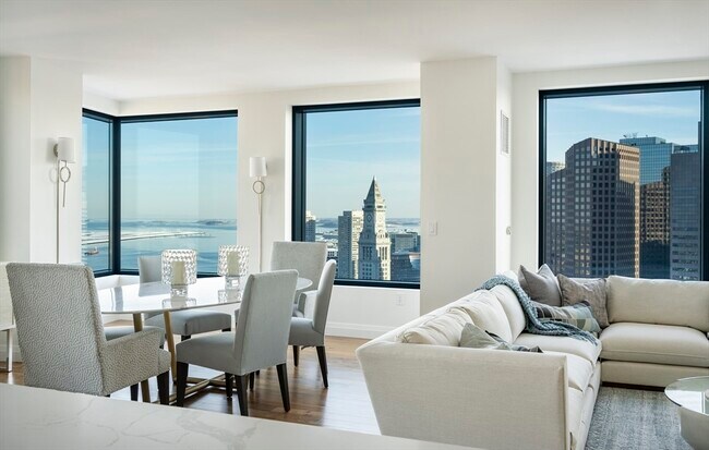 Building Photo - 110 New Sudbury St