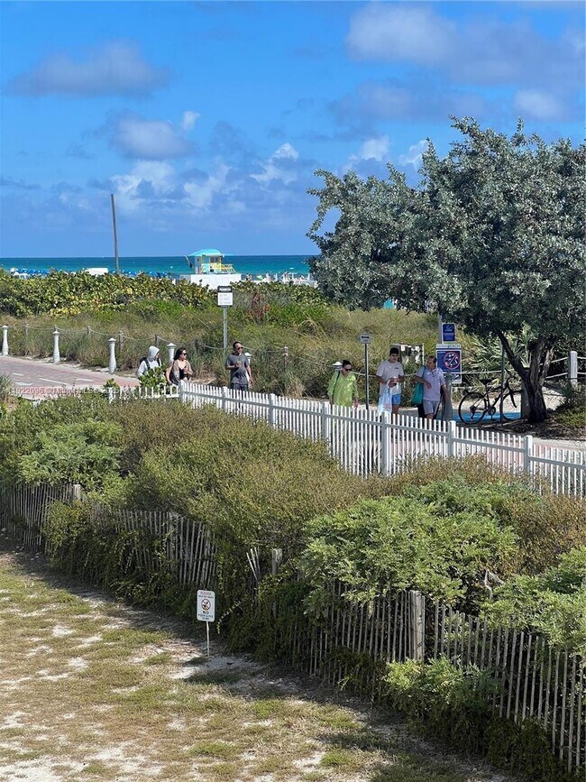 Building Photo - 345 Ocean Dr