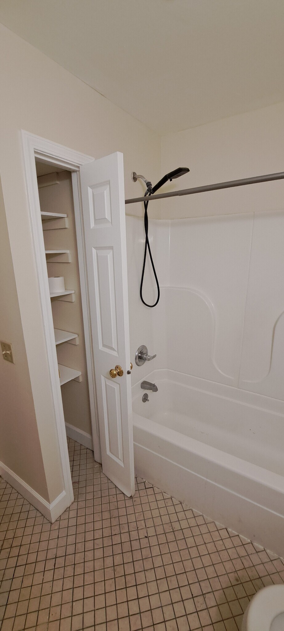 Building Photo - 3227 7th Ave