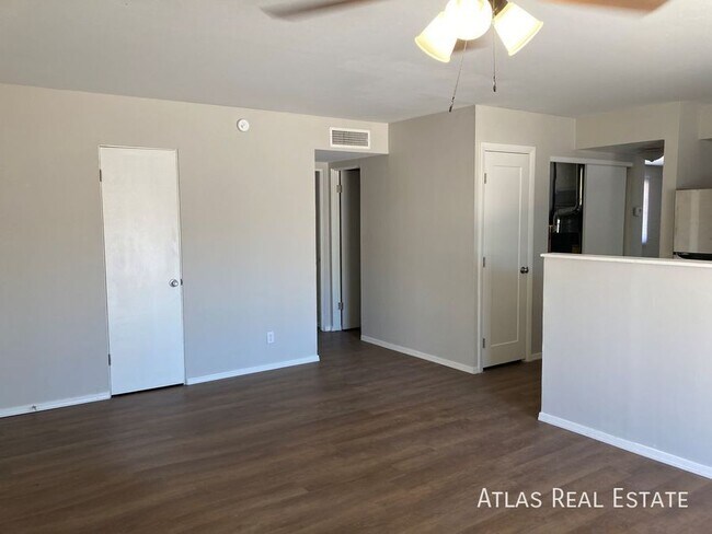 Building Photo - 6848 E Mary Dr