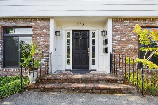 Building Photo - Elegant Two-Story Home with Backyard Oasis...