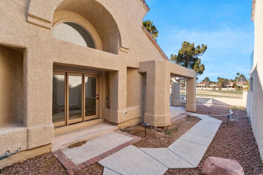 Building Photo - 7656 Boca Raton Dr