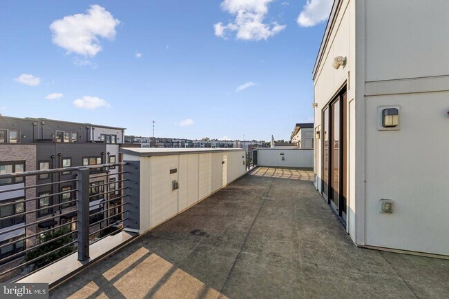 Building Photo - 8091 Red Hook St