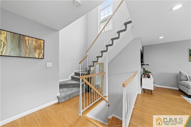 Building Photo - 719 Stony Brook Way