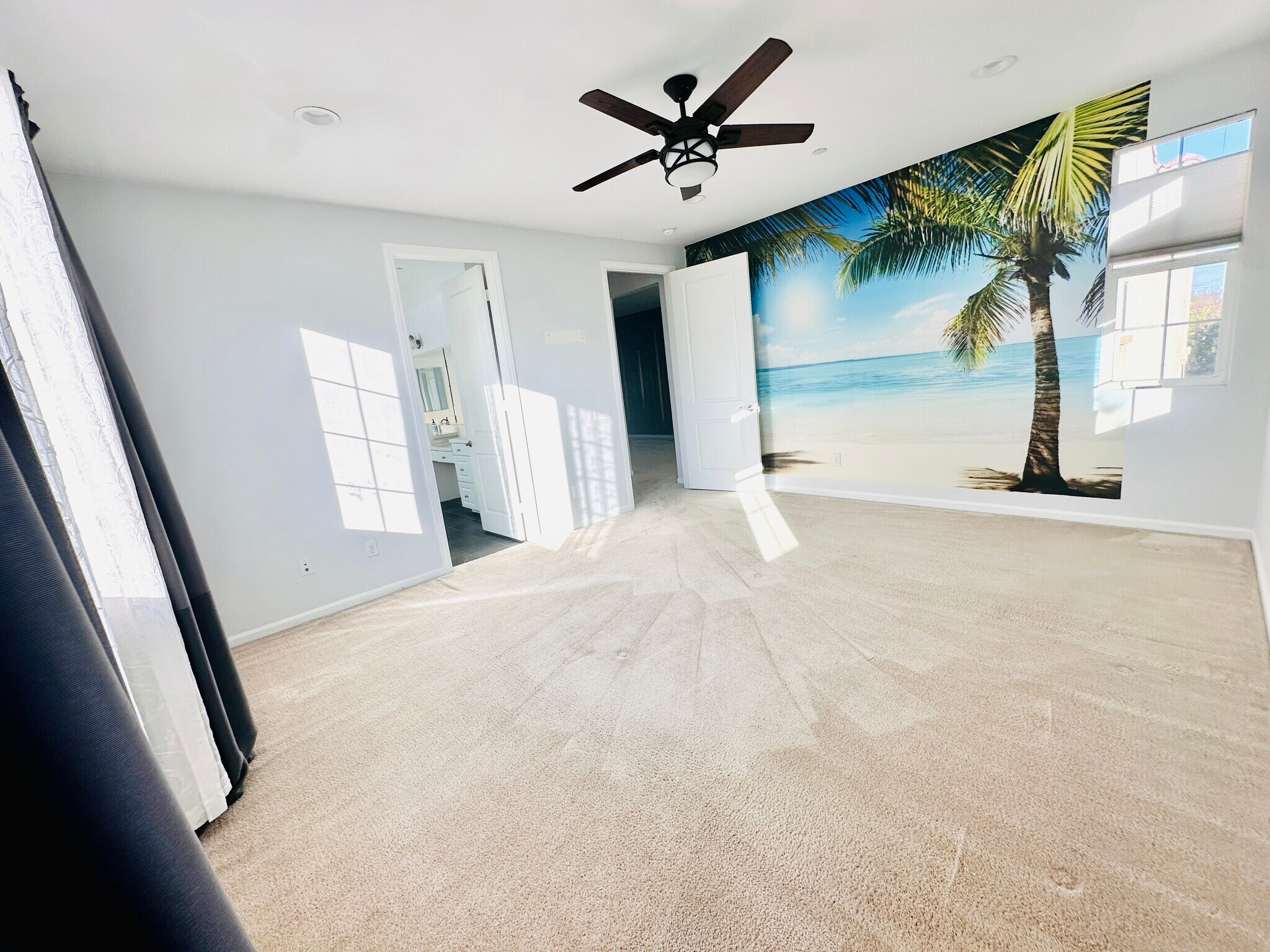 Building Photo - 15770 Myrtlewood Ave