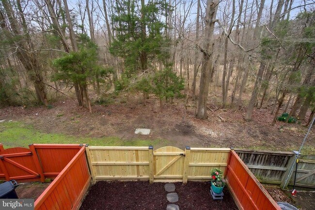 Building Photo - 8552 Southlawn Ct