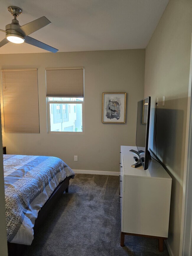 Building Photo - 11272 Gravitation Dr