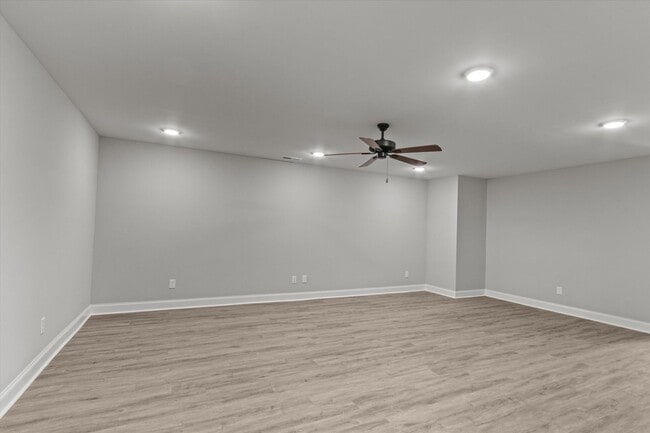 Building Photo - "Brand-New Townhome Awaits!"