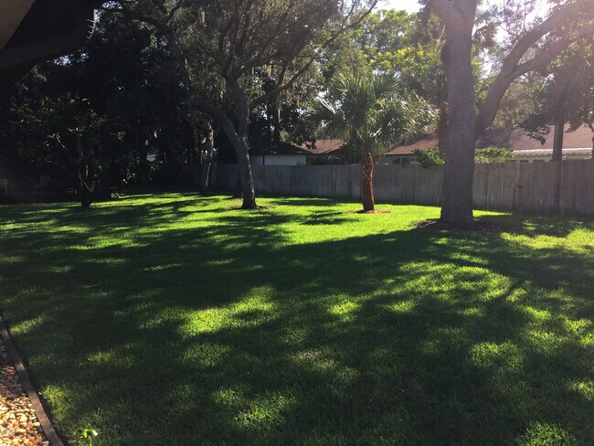 Building Photo - 18 Mayfield Terrace