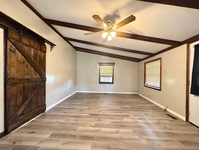 Building Photo - Freshly Updated 3 Bedroom/ 2 Bathroom Country Home