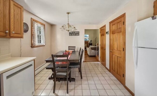 Building Photo - 11 Boyden St