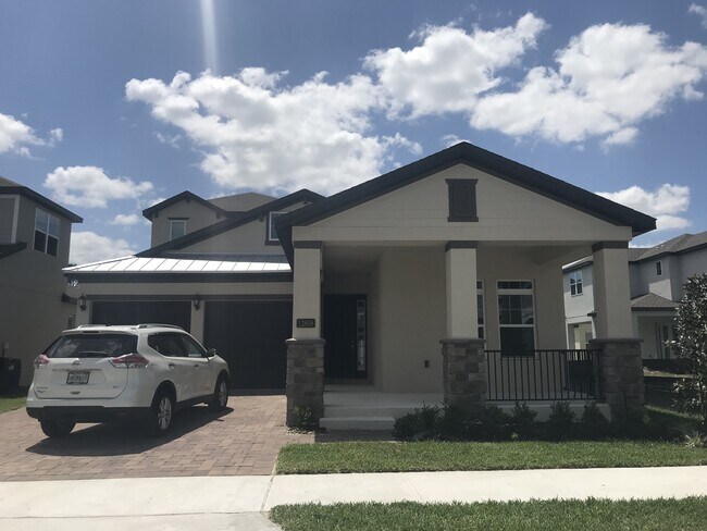 Primary Photo - 4 Bedroom at Heart of Windermere!!! Tile t...