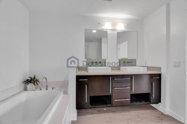 Building Photo - 13045 Pacific Promenade