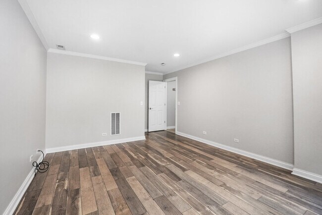 Building Photo - 2634 Blakely Ln