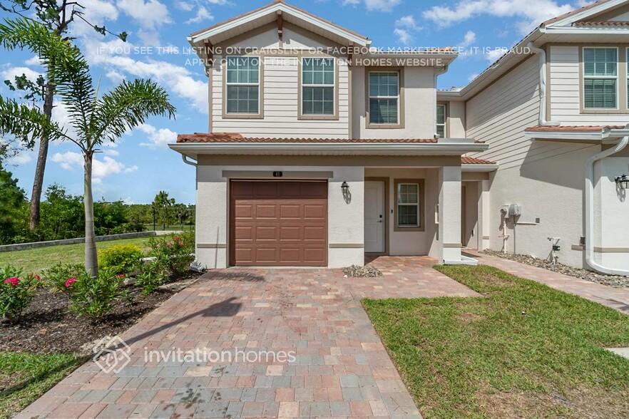 Primary Photo - 7153 Greenwood Park Cir