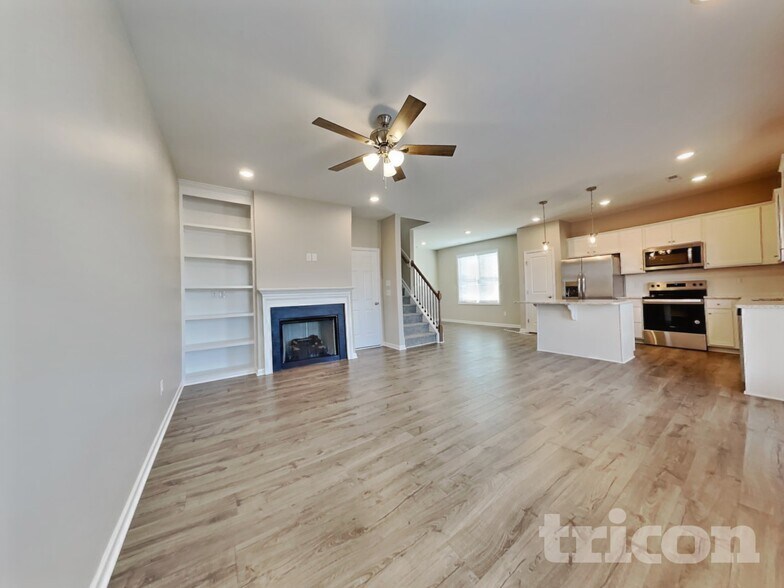 Building Photo - 177 Sawyer Ml Dr