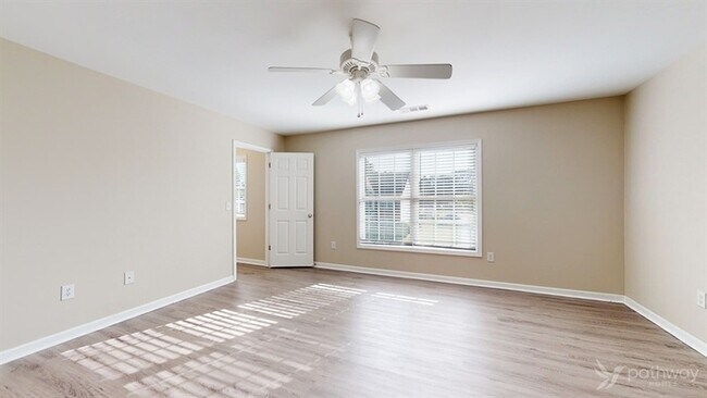 Building Photo - Move-in ready home in Loganville!