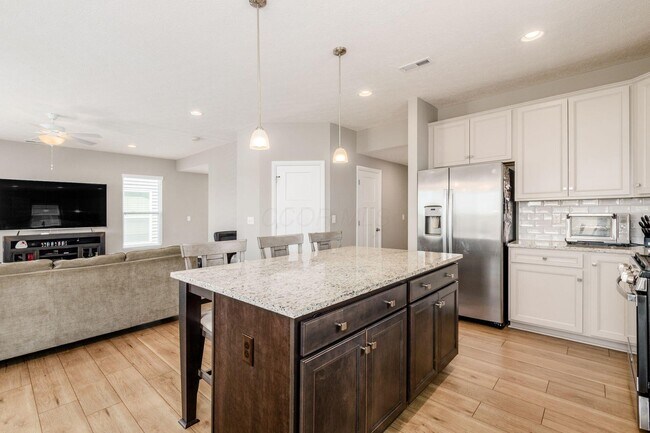 Building Photo - 7270 Cutler Dr