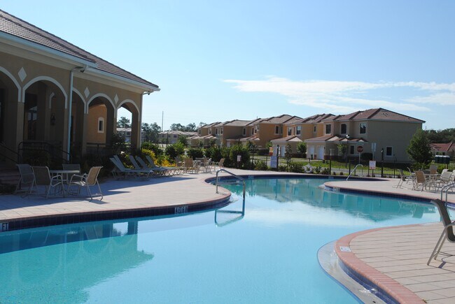 Building Photo - 1307 Clove Dr