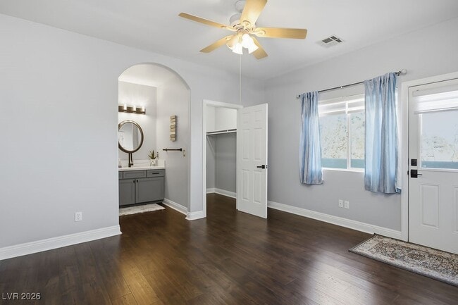 Building Photo - 5130 Amanda Ln