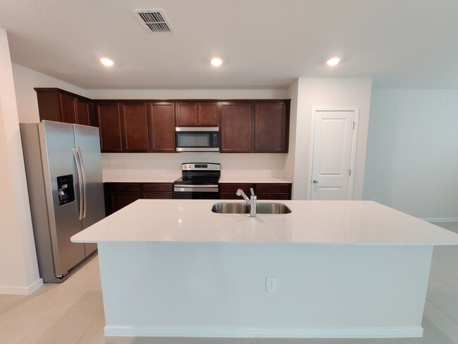 Building Photo - 30194 Merilee Pl