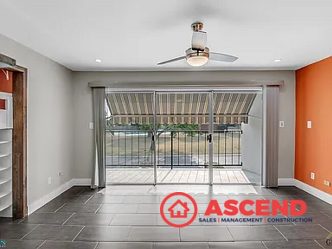 Building Photo - 4200 Boise St