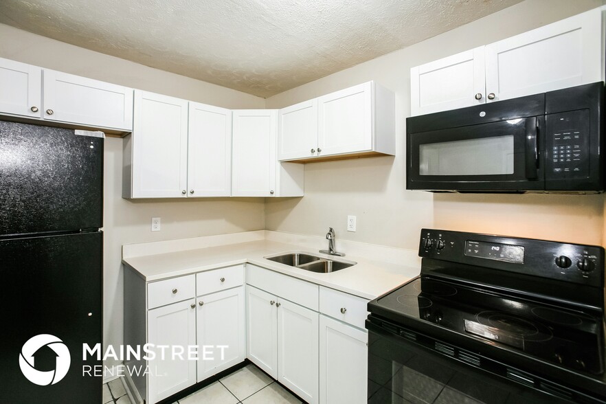 Building Photo - 5524 Marilyn Rd