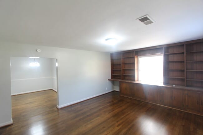 Building Photo - 227 85th St N