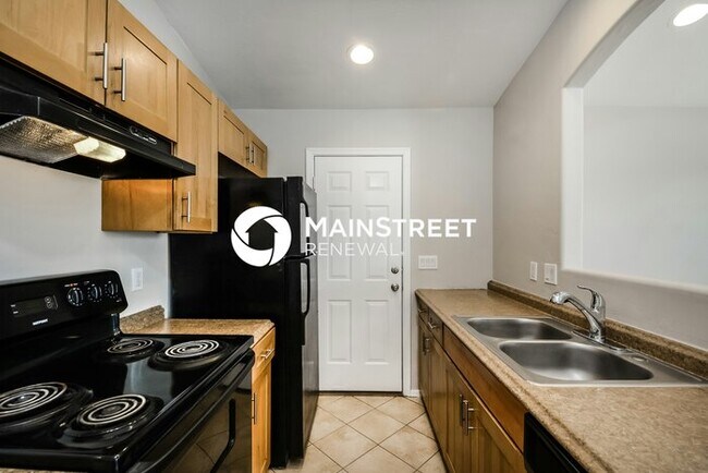 Building Photo - 3 Bedroom Pet-Friendly Home in Tucson, AZ ...