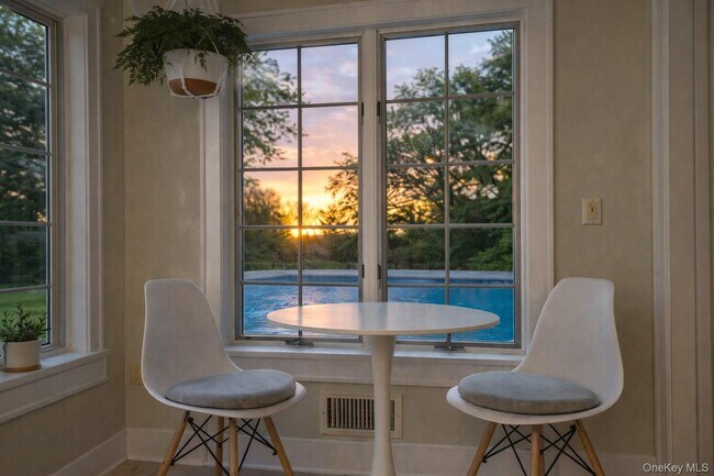 Building Photo - 205 Pine Ave