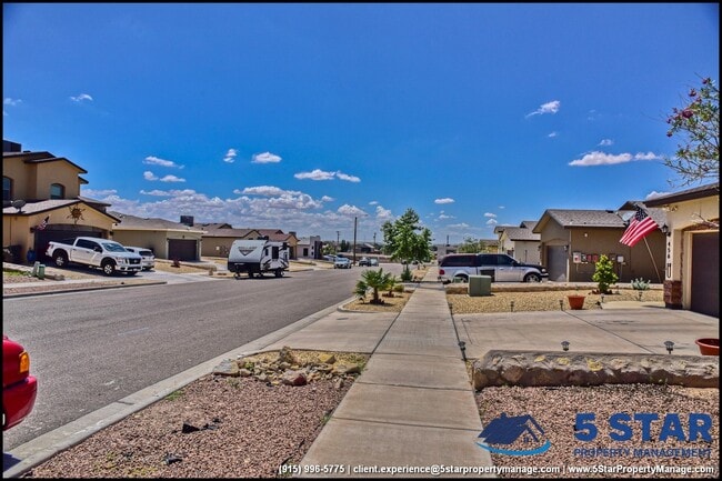 Building Photo - 452 Isaias Ave.