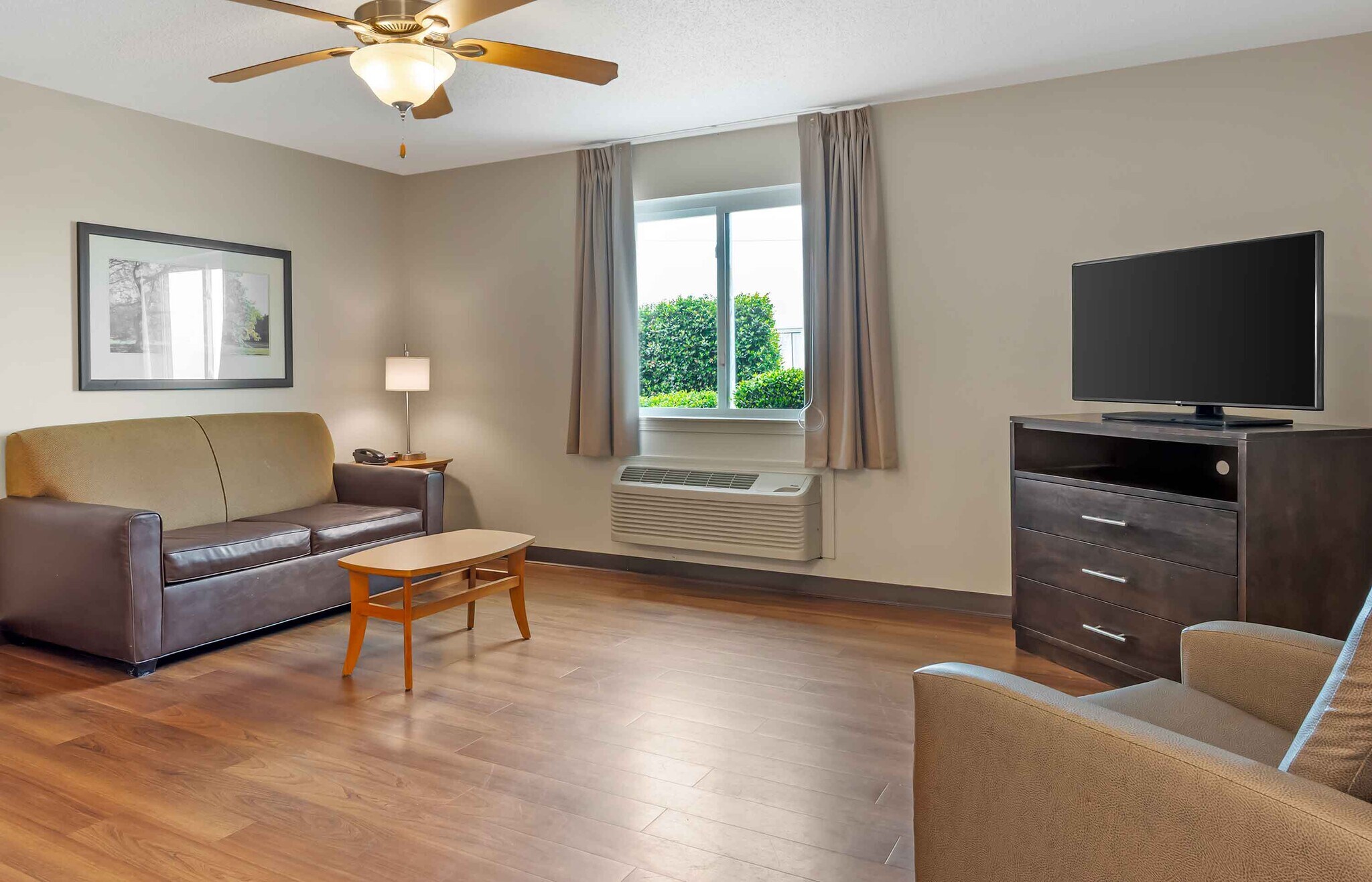 Building Photo - Furnished Studio-Dayton - Fairborn