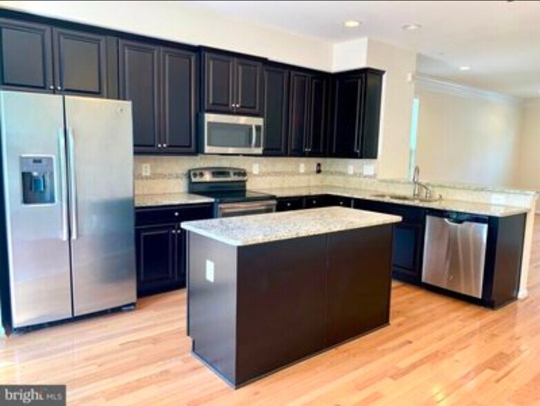 Building Photo - 7218 Winding Hills Dr
