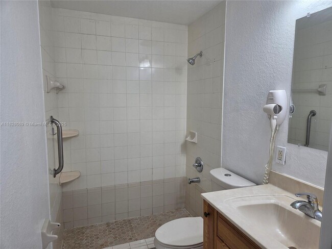 Building Photo - 8858 W Flagler St
