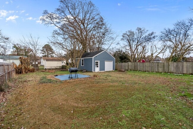 Building Photo - NEW RENTAL ALERT: Beautiful 4-Bed Home in Hampton — Available NOW!