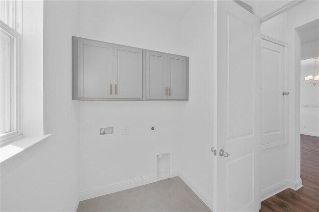 Building Photo - 18345 Mowry Ct