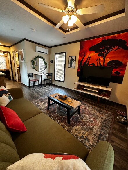 Building Photo - 342 TX-21