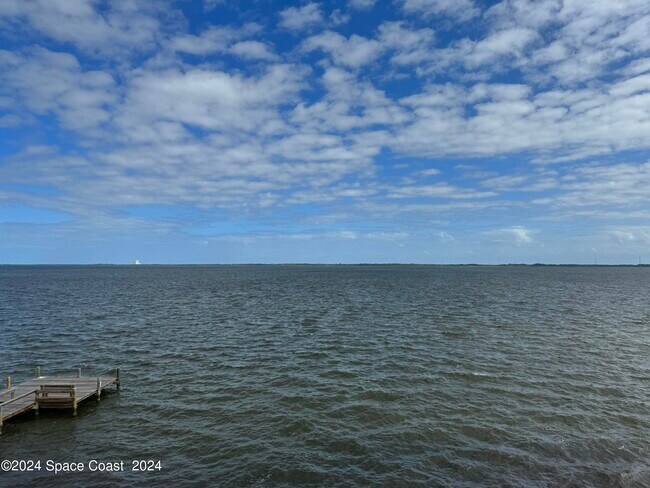 Building Photo - 6850 US-1