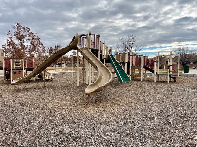 Building Photo - 6800 Vista Del Norte Dr NE