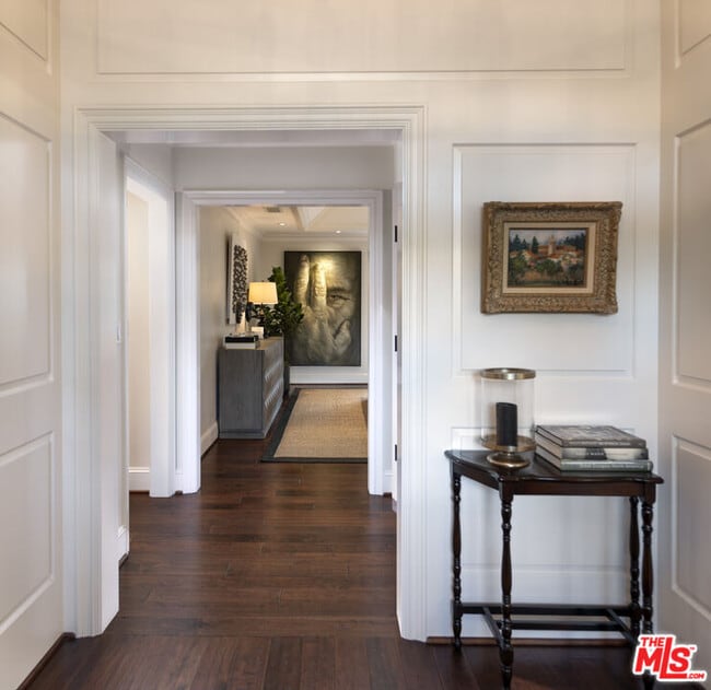 Building Photo - 2760 Sycamore Canyon Rd