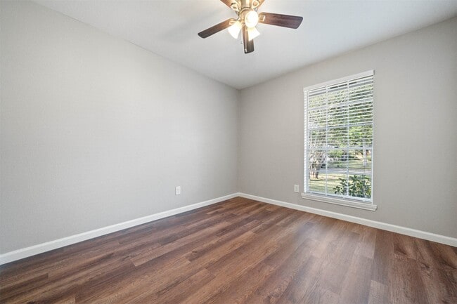 Building Photo - 12203 Ryewater Dr