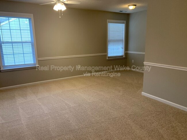 Building Photo - 400 Brierridge Dr