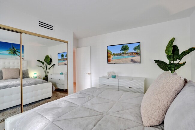 Building Photo - 755 Dotterel Rd